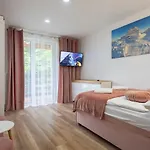 Вилла Rosa-apartamenty Z Prywatna Sauna Шклярска-Поремба